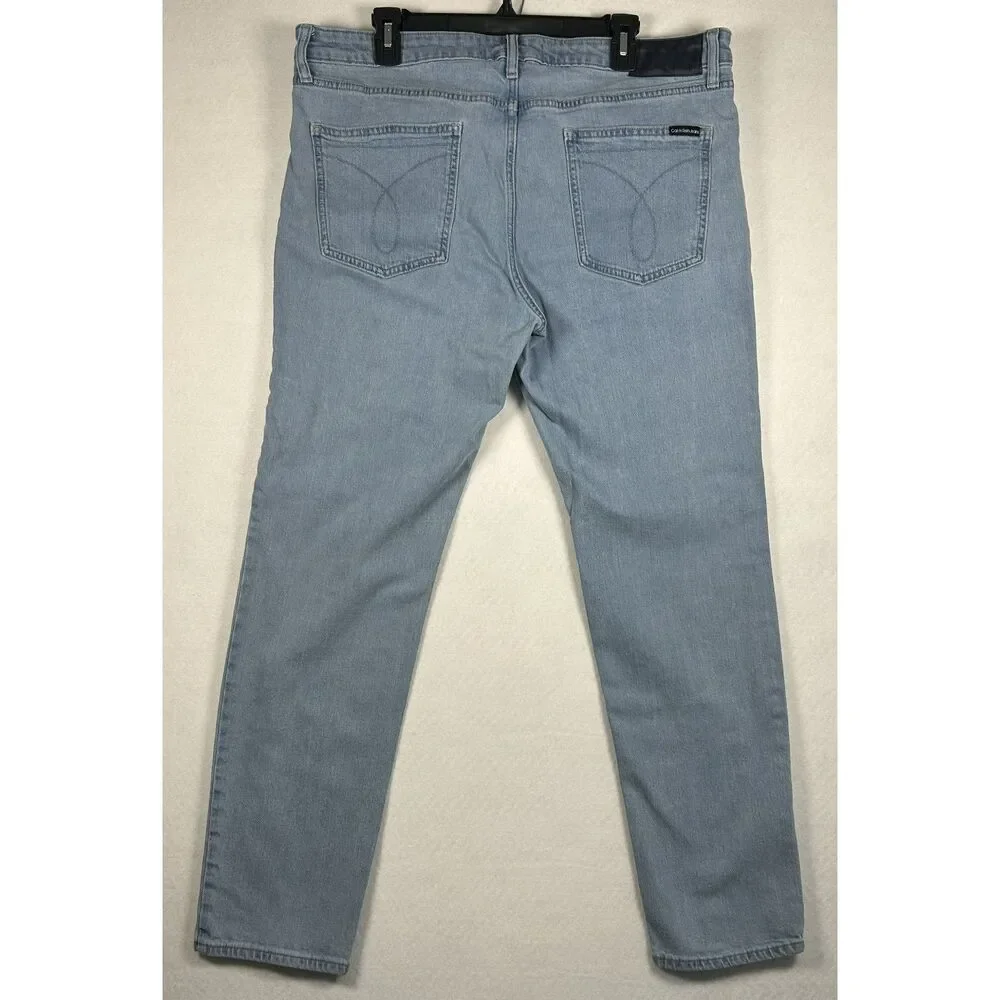 Calvin Klein Jeans Men's 38x32 Skinny Fit Stretch Denim Light Wash
